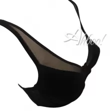 Design Innovativo: Il Tulle del Reggiseno Giulia